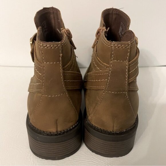 Clarks Brown Maye Buckle Leather Ankle Boots Booties Size 7.5 bin 3D - Picture 7 of 8
